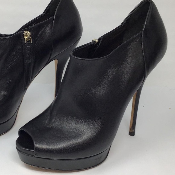 Authentic Gucci Black Leather Peep-Toe Stiletto Platform Ankle Booties - Size 38 - Picture 2 of 9